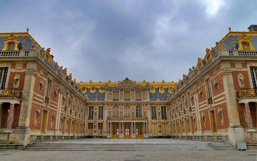Visit a Palace