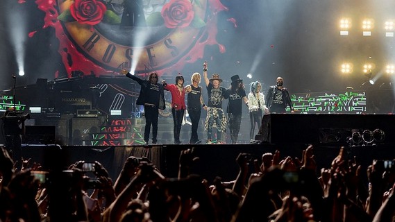 Attend Guns N'Roses   London 17 06 16
