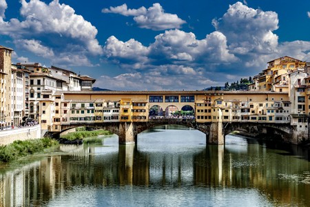 Creuar el Ponte Vecchio