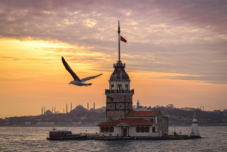 Sail along the Bosphorus Strait
