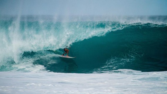 Surf a Wave Spot